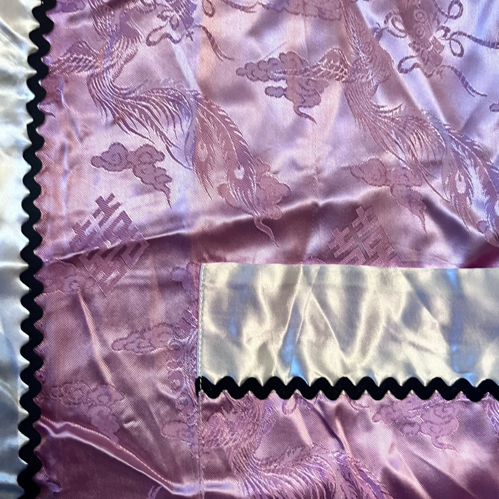 Asian Robe - Picture 2 of 8